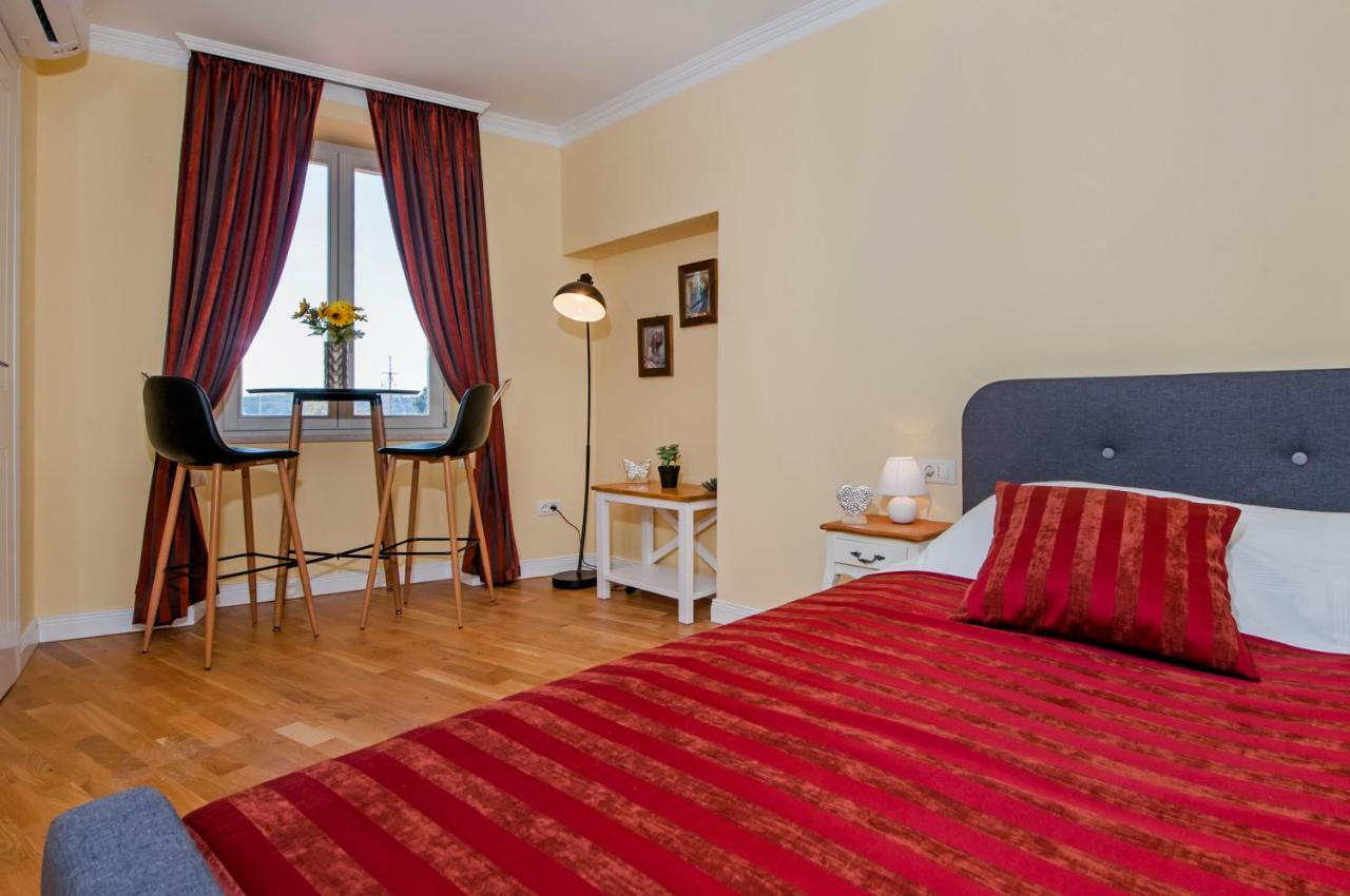רוביני Adriatic Royal Sea View Apartment מראה חיצוני תמונה